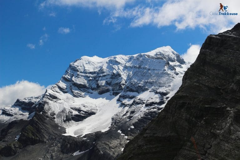 Autre plan des montagnes "les Dents Blanches"