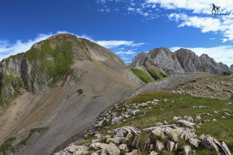 Image des montagnes appelées Dents Blanches